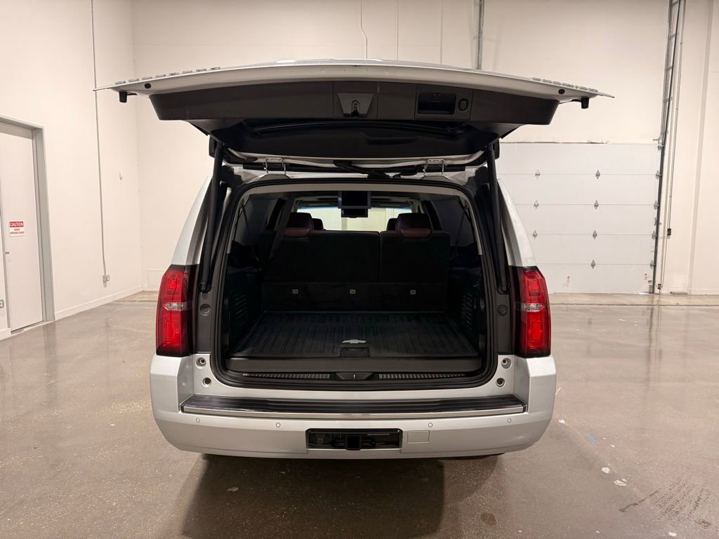 Used 2020 Chevrolet Suburban Premier w/ Premier Plus Edition image 9