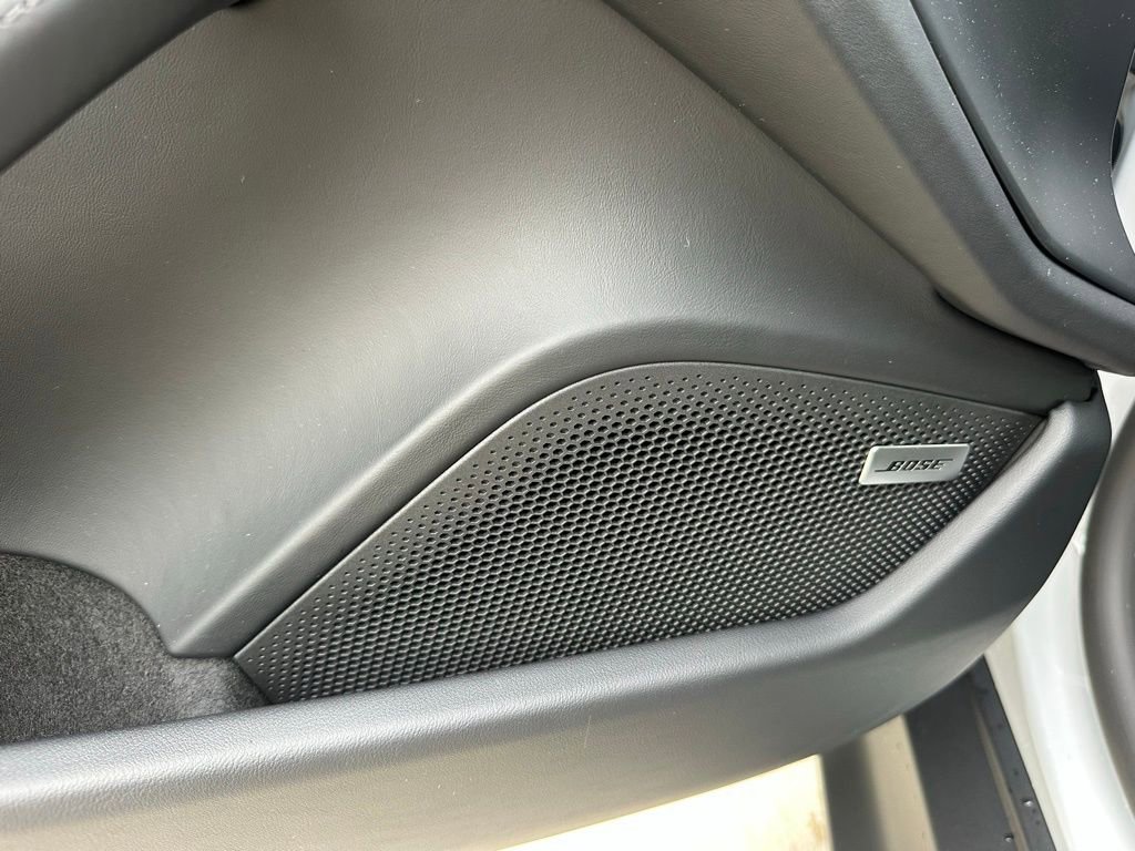 Used 2026 Porsche Taycan 4S image 23