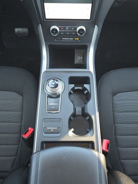 Used 2024 Ford Edge SE image 37