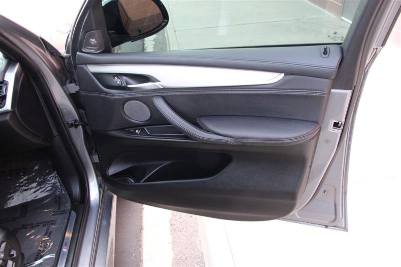 Used 2017 BMW X5 xDrive50i AWD/4WD image 22