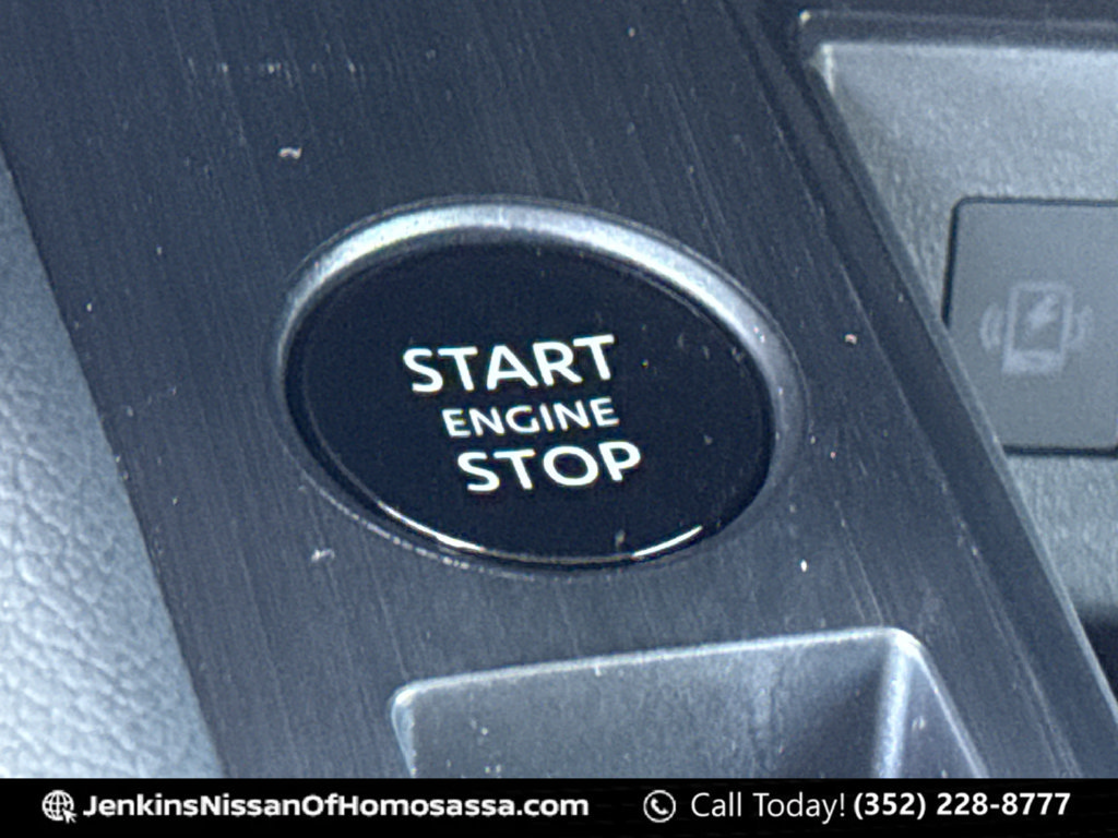 New 2026 Nissan Kicks SR w/ Cold Weather Package FWD image 44