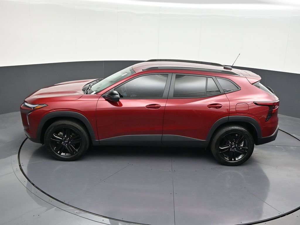 Used 2024 Chevrolet Trax ACTIV FWD image 16