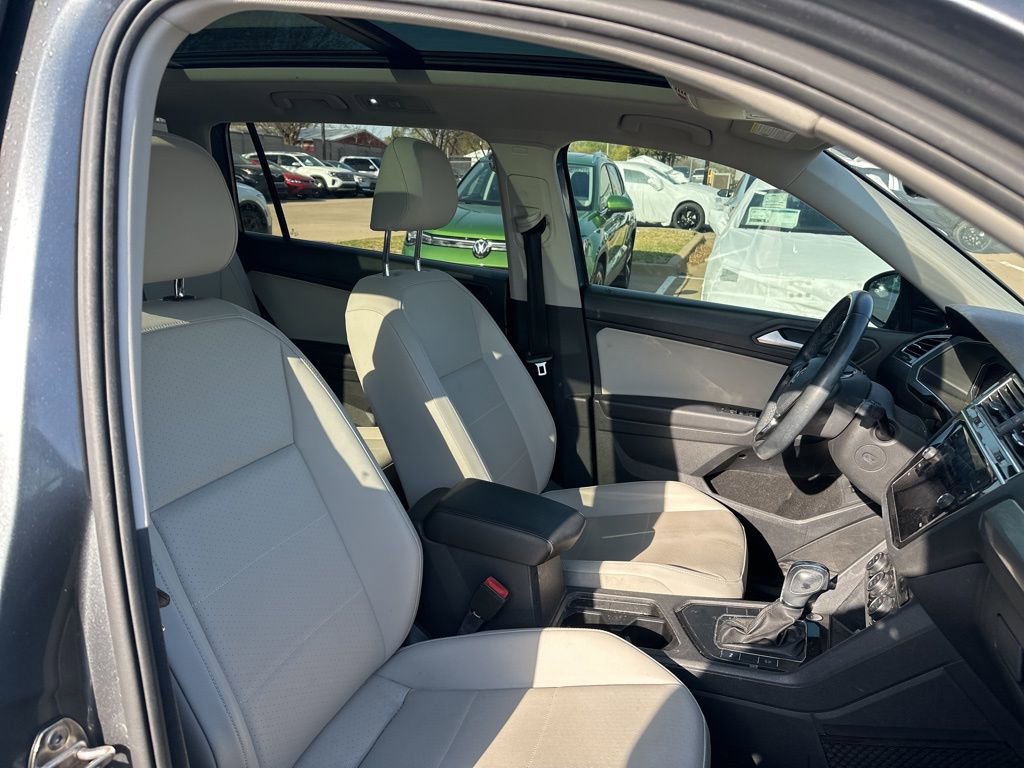 Used 2019 Volkswagen Tiguan SEL image 23