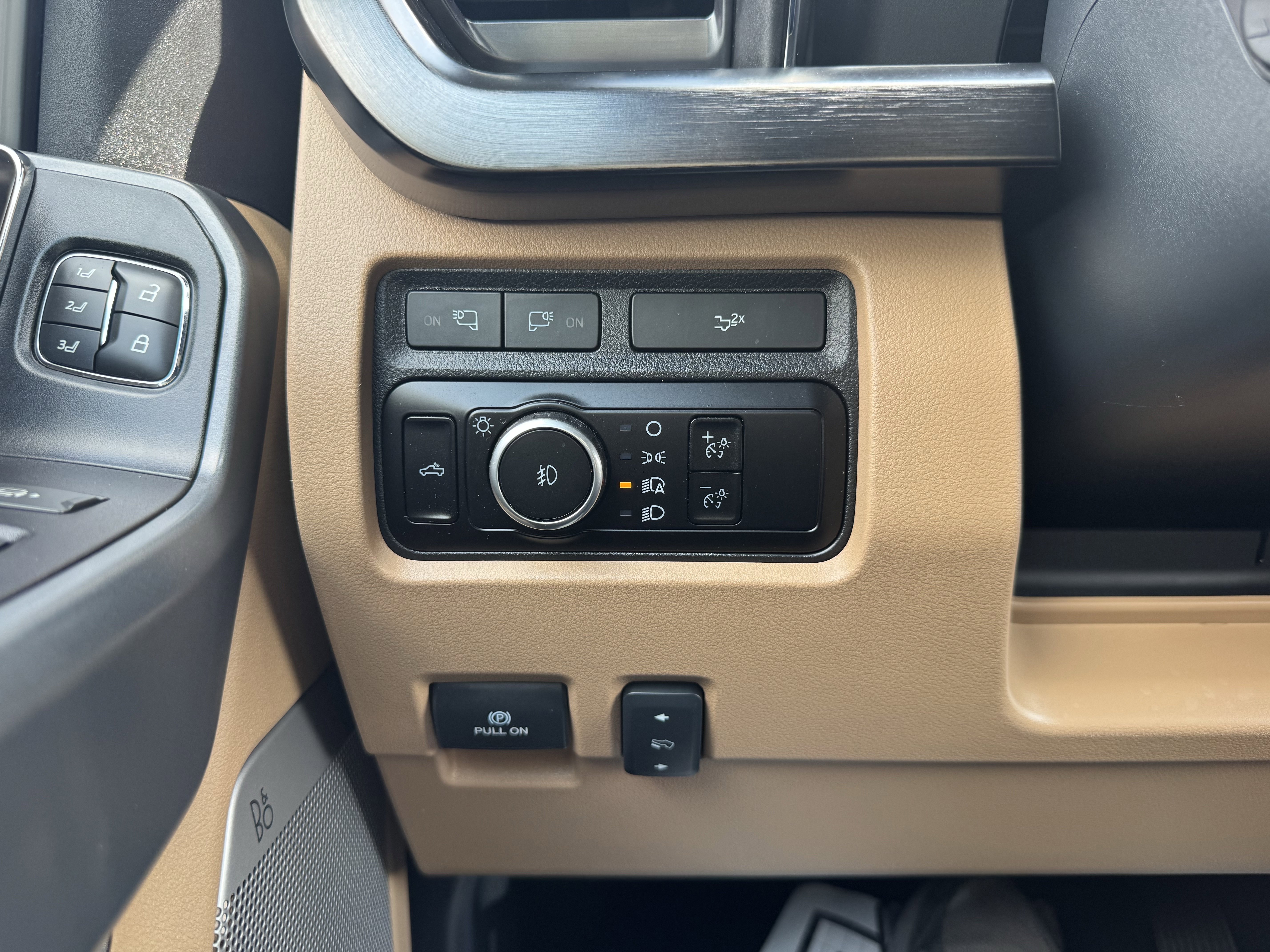 Certified 2023 Ford F250 Lariat w/ Tow Technology Package image 18