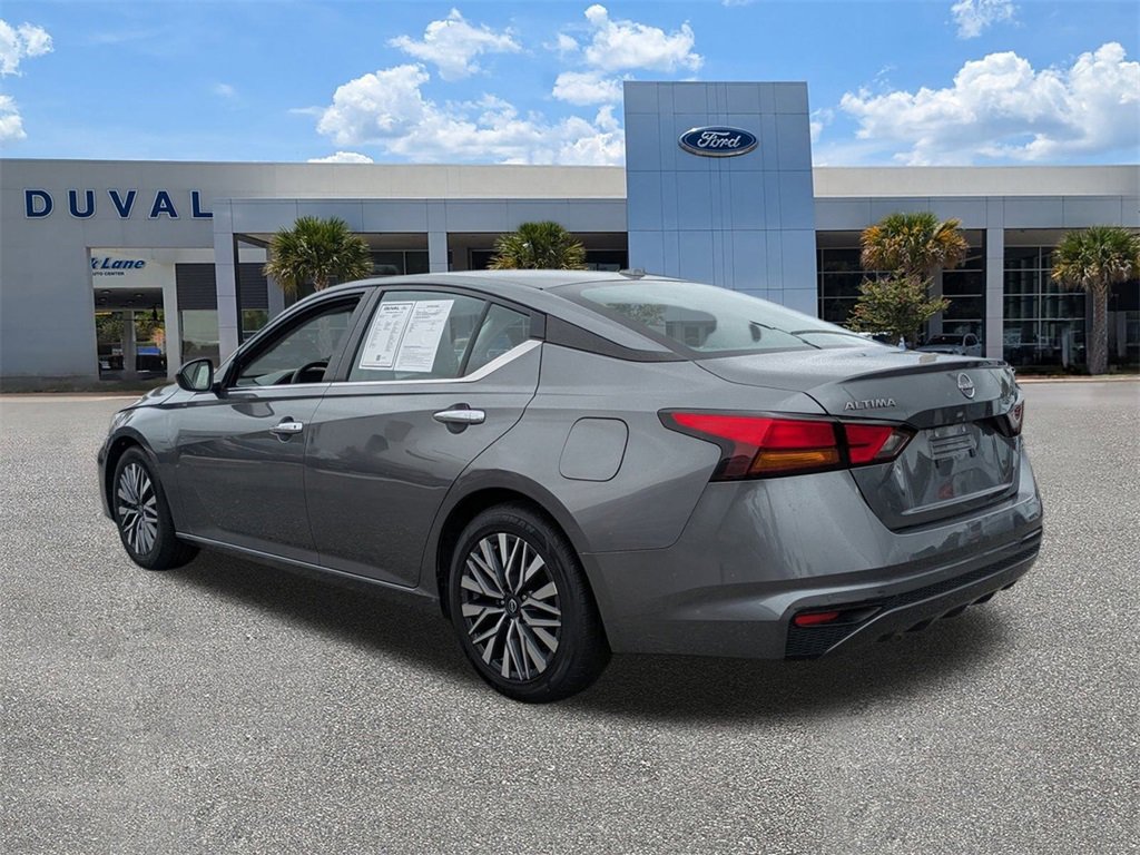 Used 2024 Nissan Altima 2.5 SV image 5