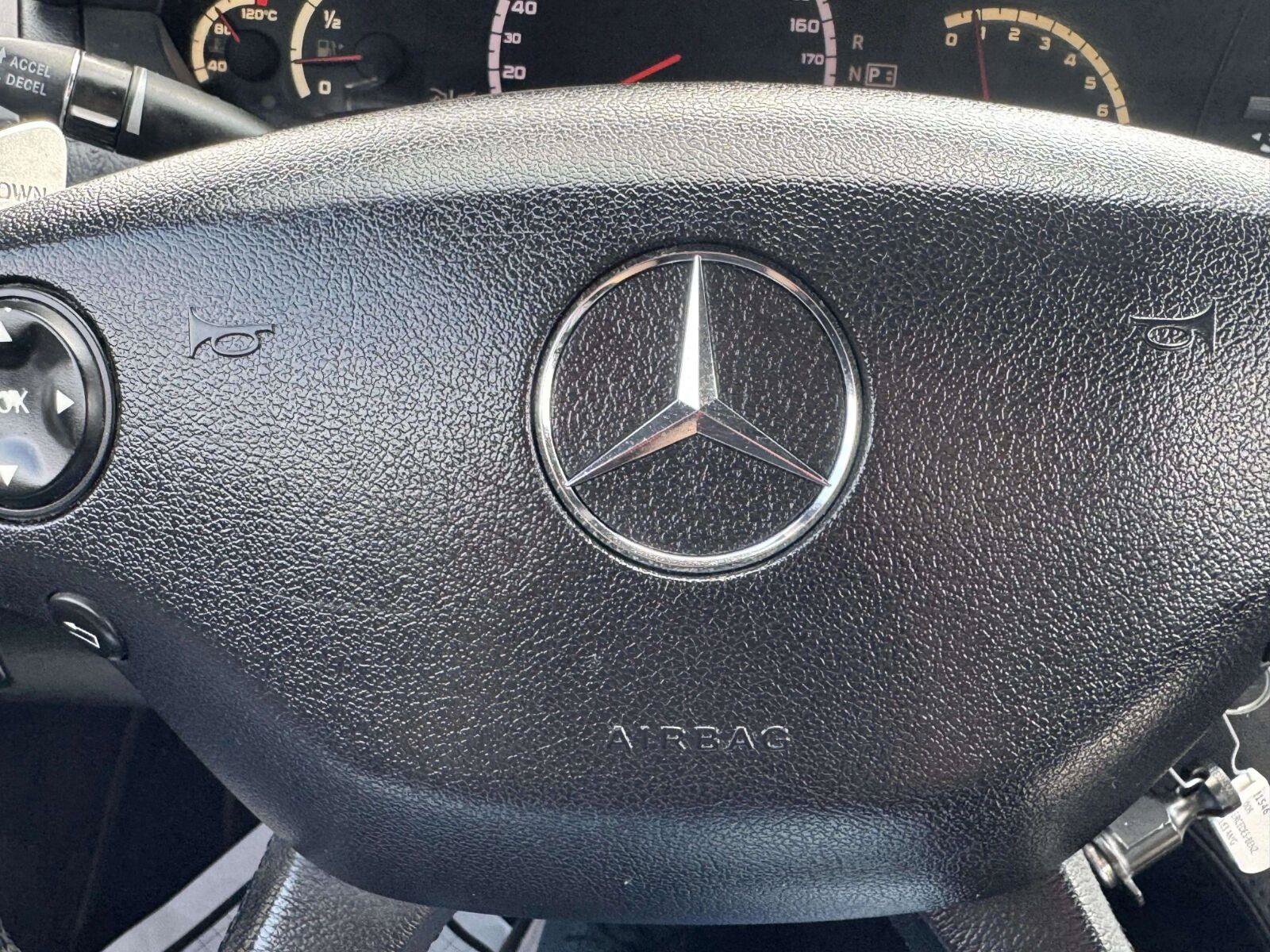 Used 2008 Mercedes-Benz CL 63 AMG image 28