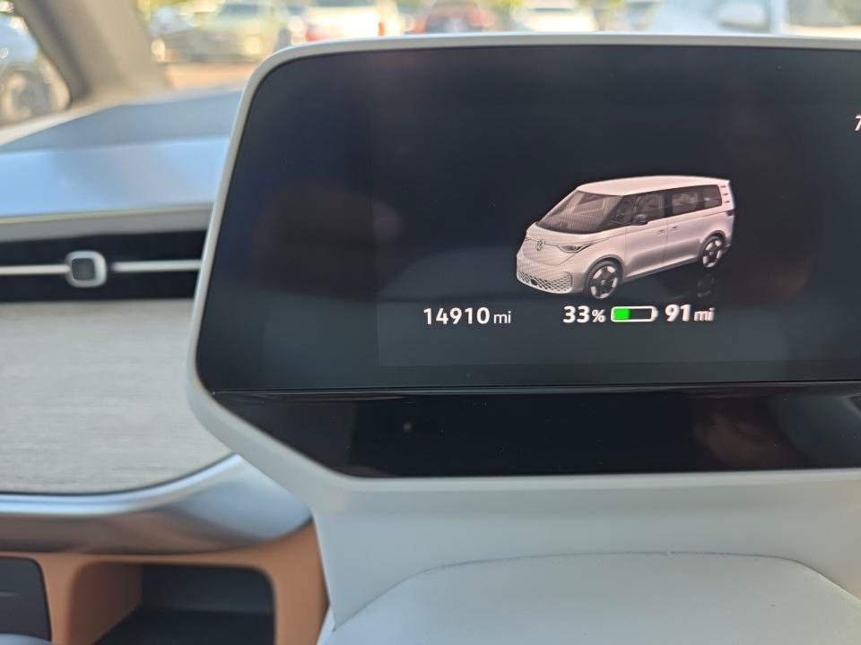 Used 2025 Volkswagen ID. Buzz 1st Edition RWD image 38