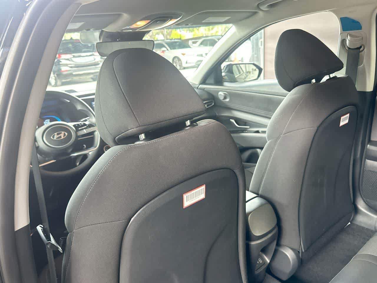 Used 2026 Hyundai Elantra SE FWD image 23