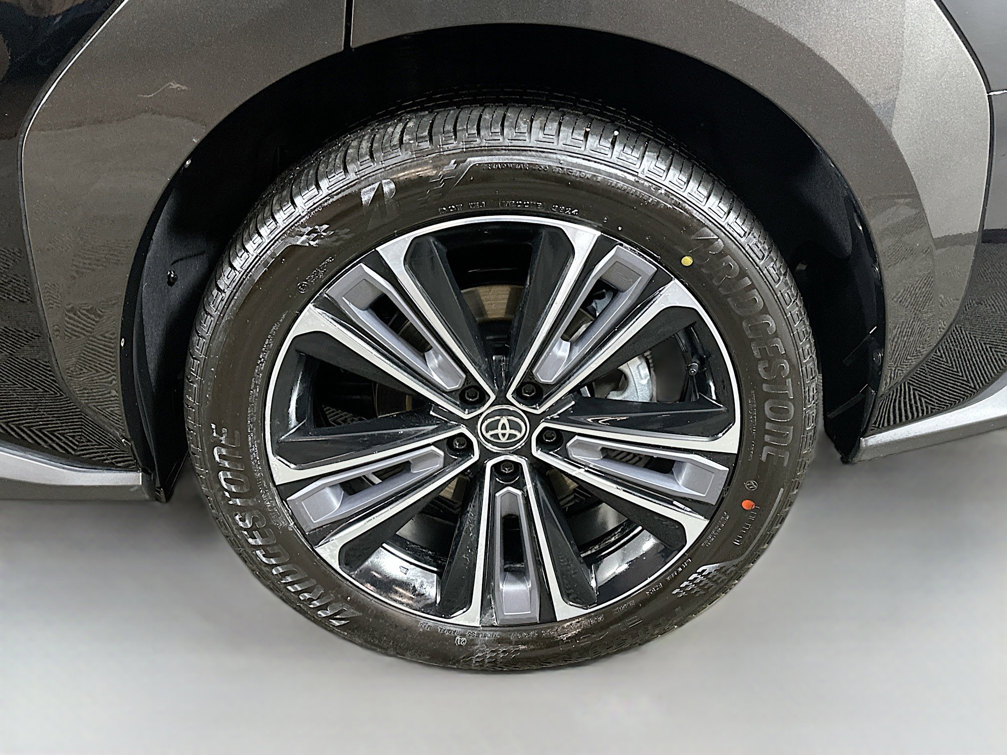 Used 2024 Toyota bZ4X Limited w/ Weather Package image 29