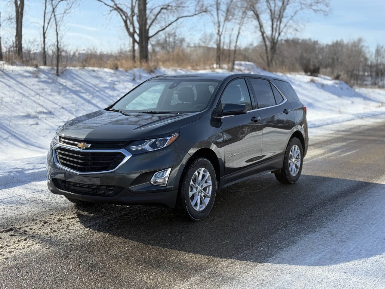 Used 2020 Chevrolet Equinox LT image 2