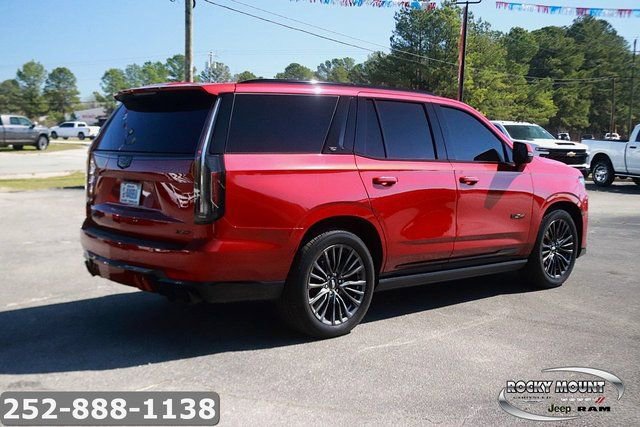 Used 2023 Cadillac Escalade V AWD/4WD image 5