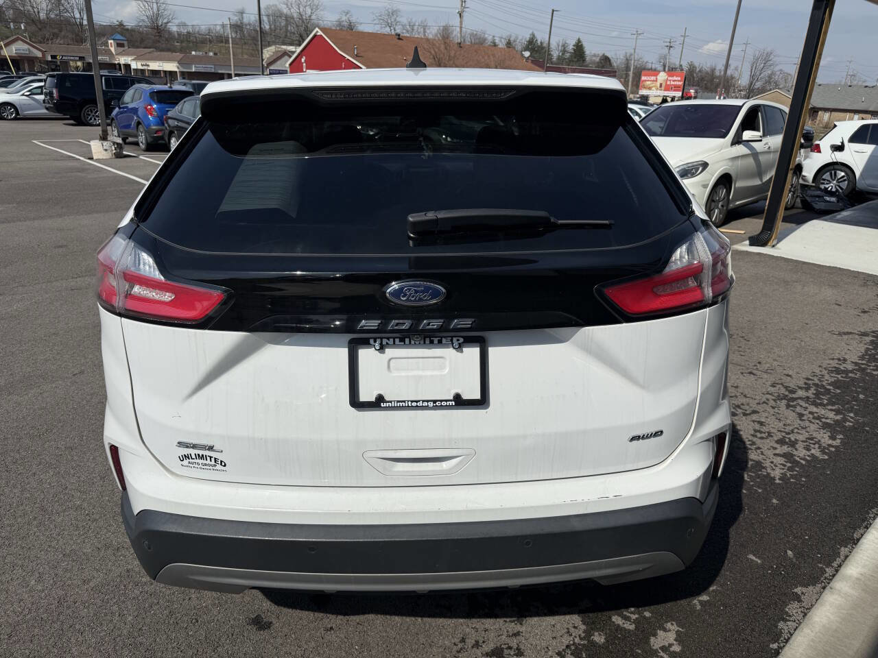 Used 2022 Ford Edge SEL AWD/4WD image 9