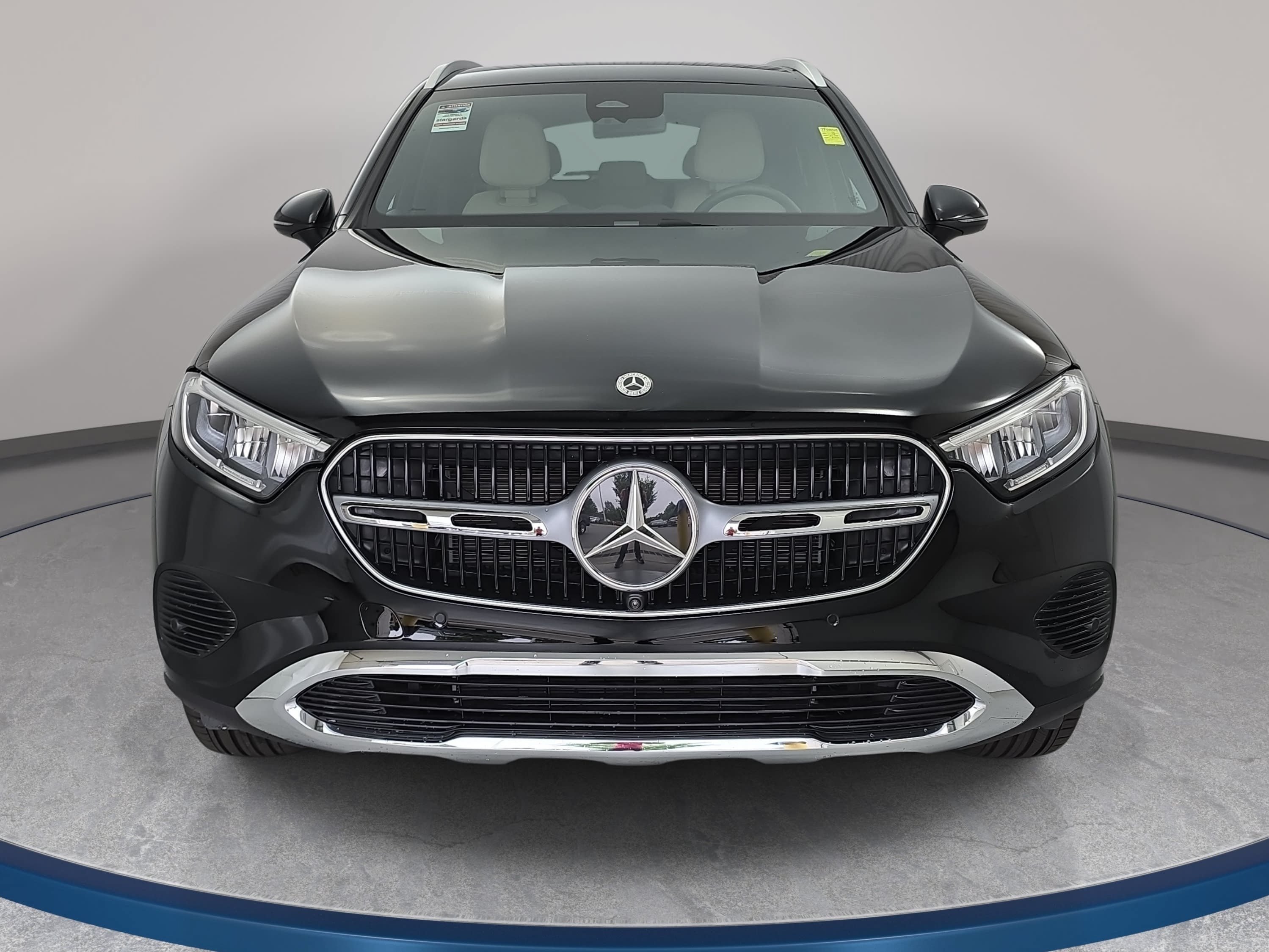 Certified 2026 Mercedes-Benz GLC 300 image 2