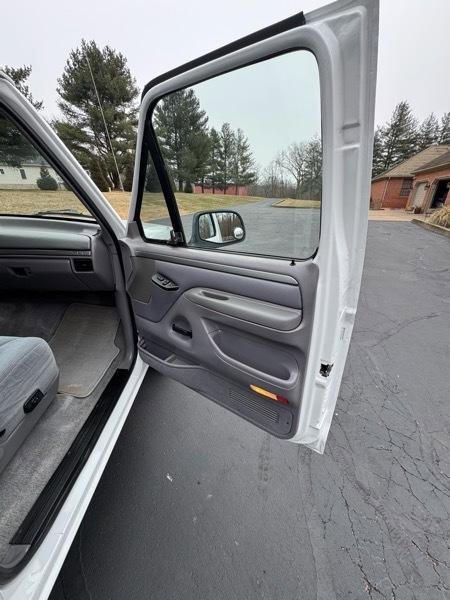 Used 1995 Ford Bronco XLT image 13