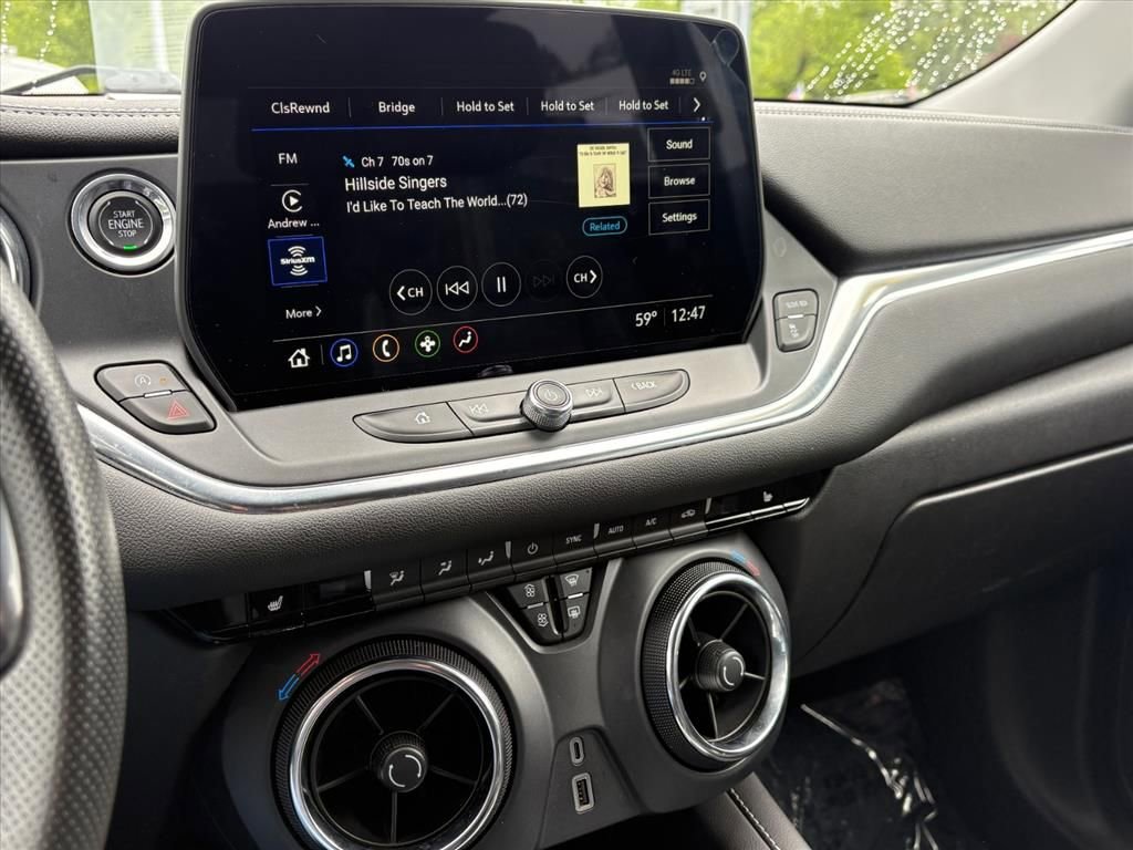 Used 2024 Chevrolet Blazer LT w/ Convenience Package FWD image 9