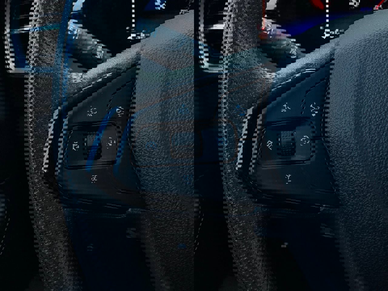 Used 2025 Chevrolet TrailBlazer LT image 30