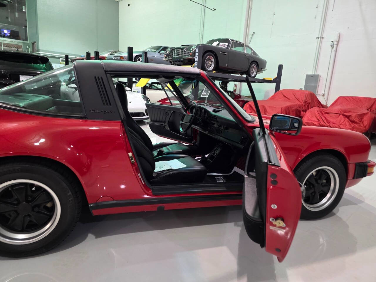 Used 1987 Porsche 911 Carrera RWD image 86