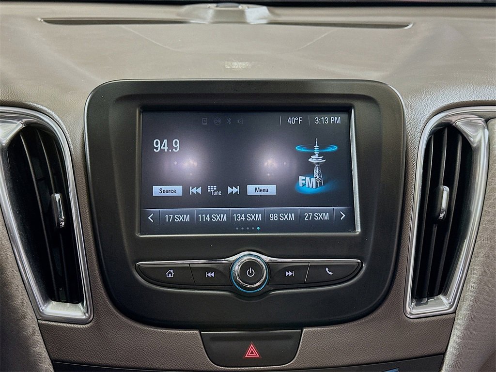 Used 2016 Chevrolet Malibu LT image 15