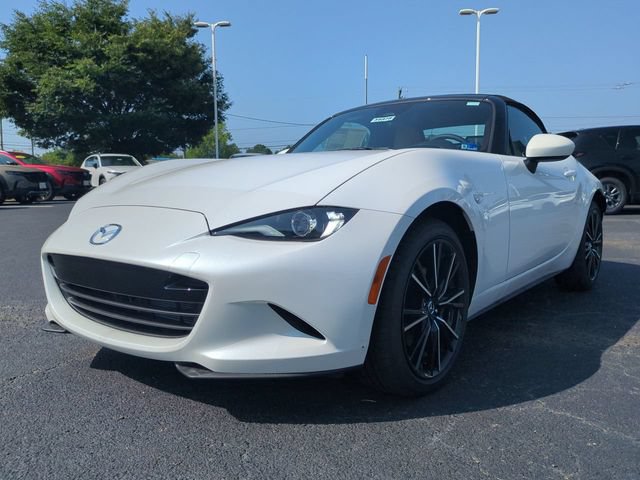 New 2026 MAZDA MX-5 Miata Grand Touring RWD image 8