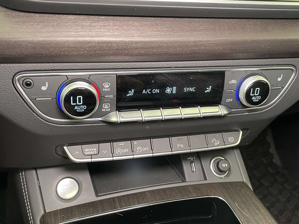 Certified 2025 Audi Q5 2.0T Premium Plus w/ Premium Plus Package AWD/4WD image 33