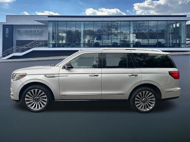 Used 2019 Lincoln Navigator Reserve AWD/4WD image 4