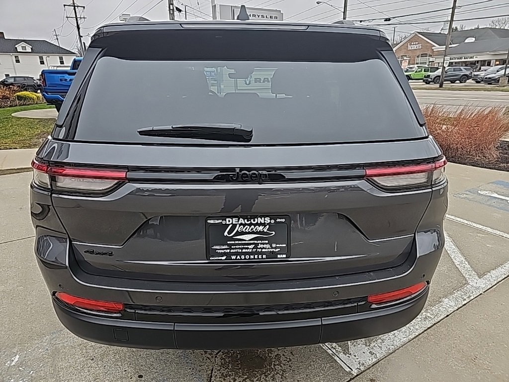 Certified 2025 Jeep Grand Cherokee Altitude image 14