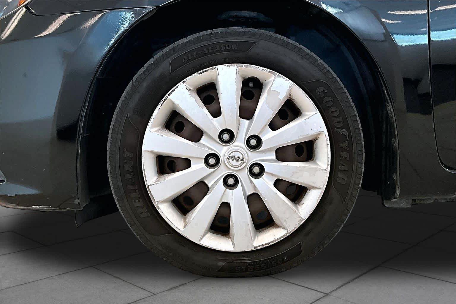 Used 2017 Nissan Sentra SV FWD image 10