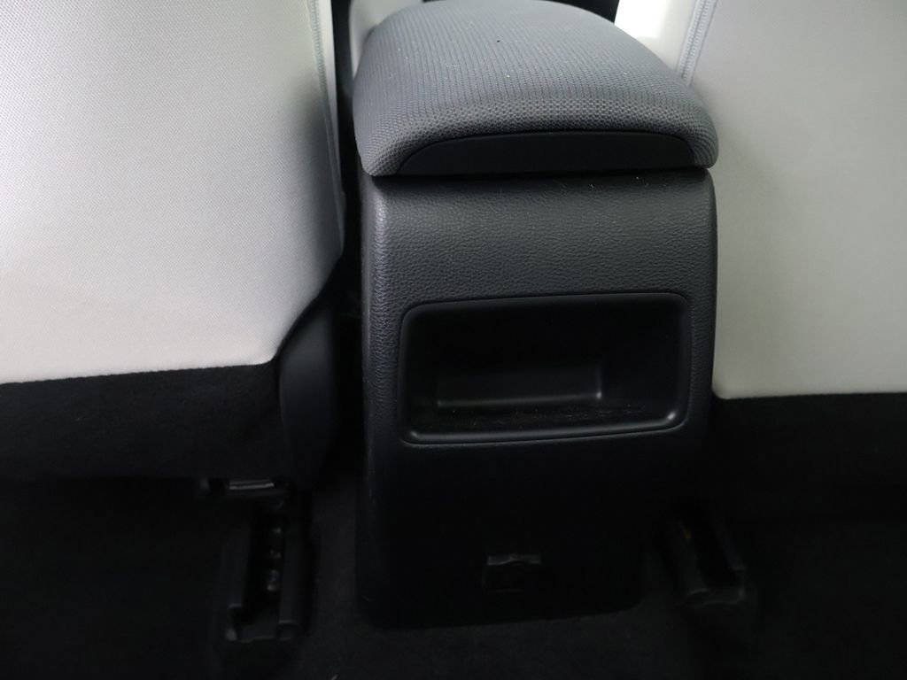 Used 2022 Toyota Corolla LE image 41