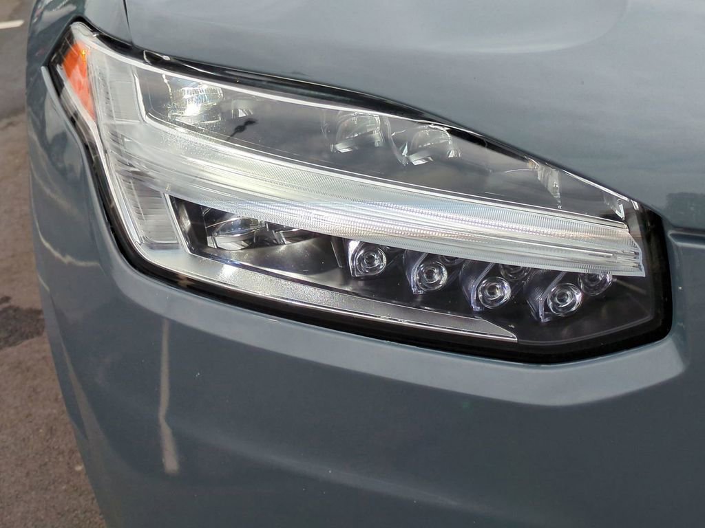 Used 2022 Volvo XC90 T5 Momentum w/ Advanced Package FWD image 10