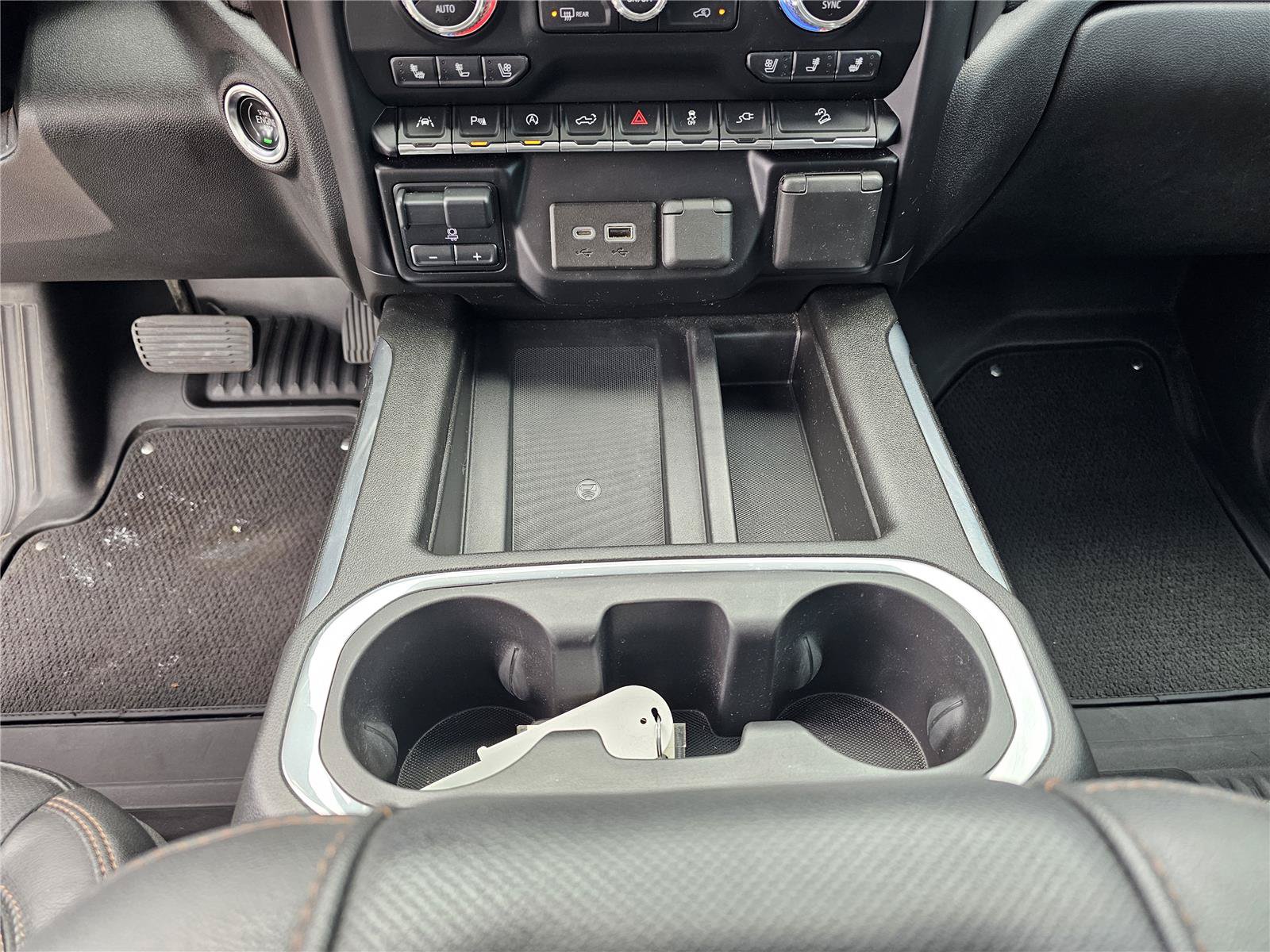 Used 2021 GMC Sierra 1500 AT4 w/ AT4 Value Package AWD/4WD image 28