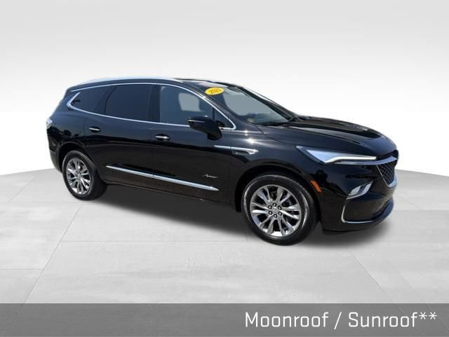 Used 2023 Buick Enclave Avenir AWD/4WD image 2