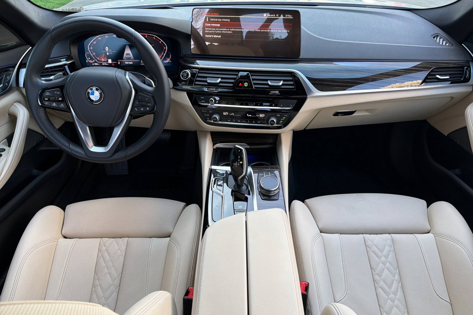 Used 2023 BMW 530i w/ Premium Package image 17