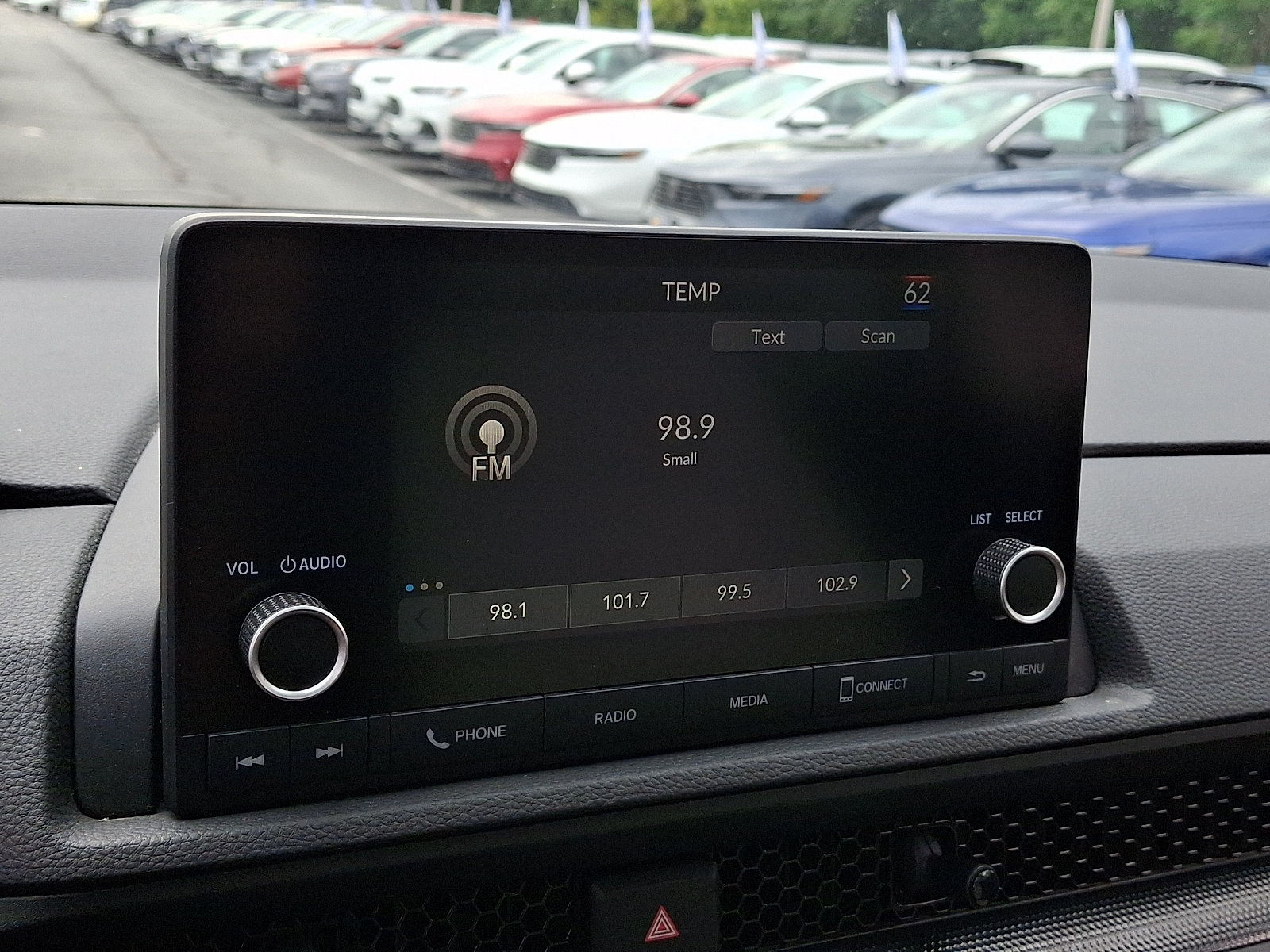 Used 2024 Honda CR-V EX image 16