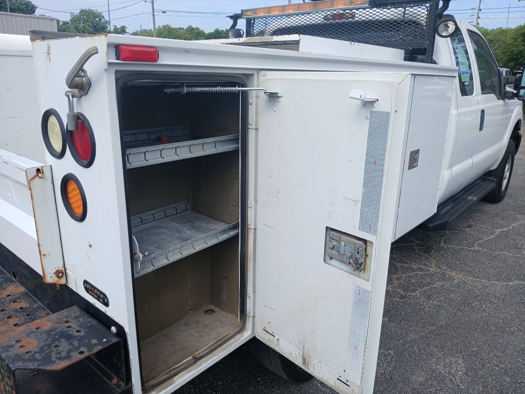 Used 2011 Ford F250 XL image 19
