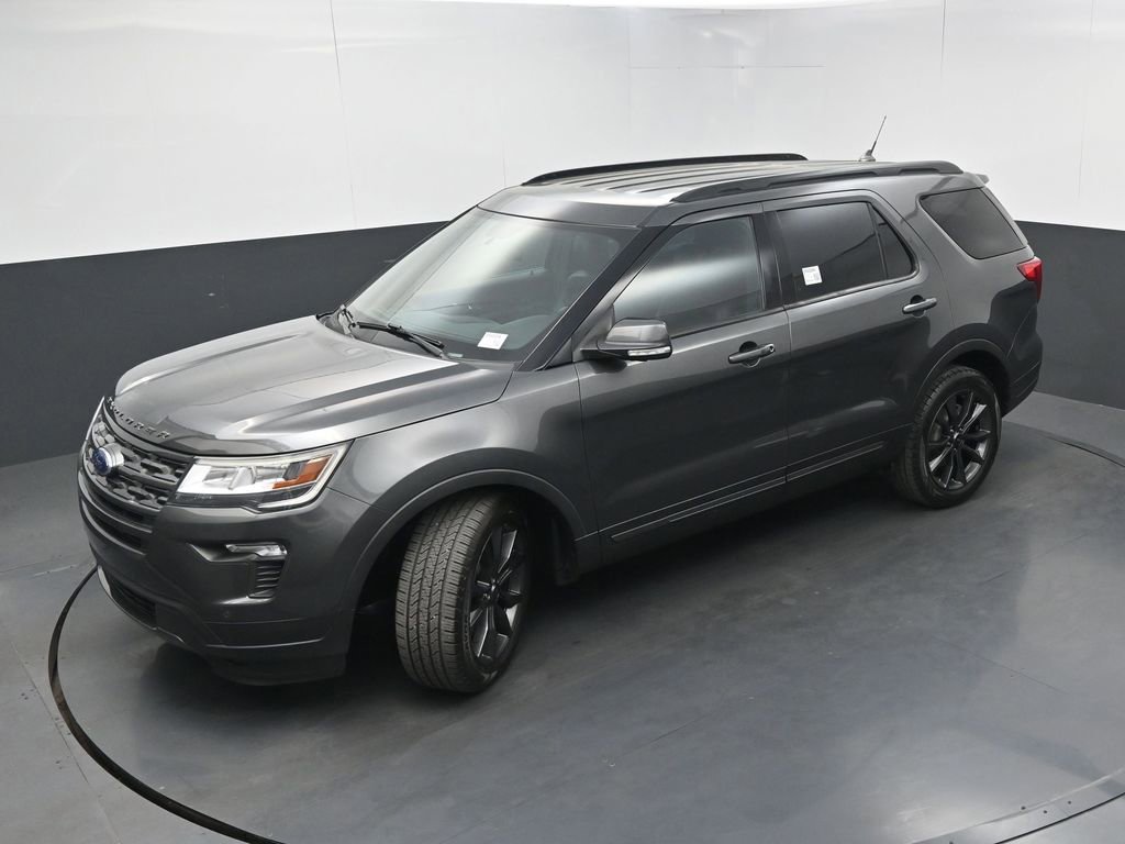 Used 2018 Ford Explorer XLT w/ Equipment Group 202A image 31