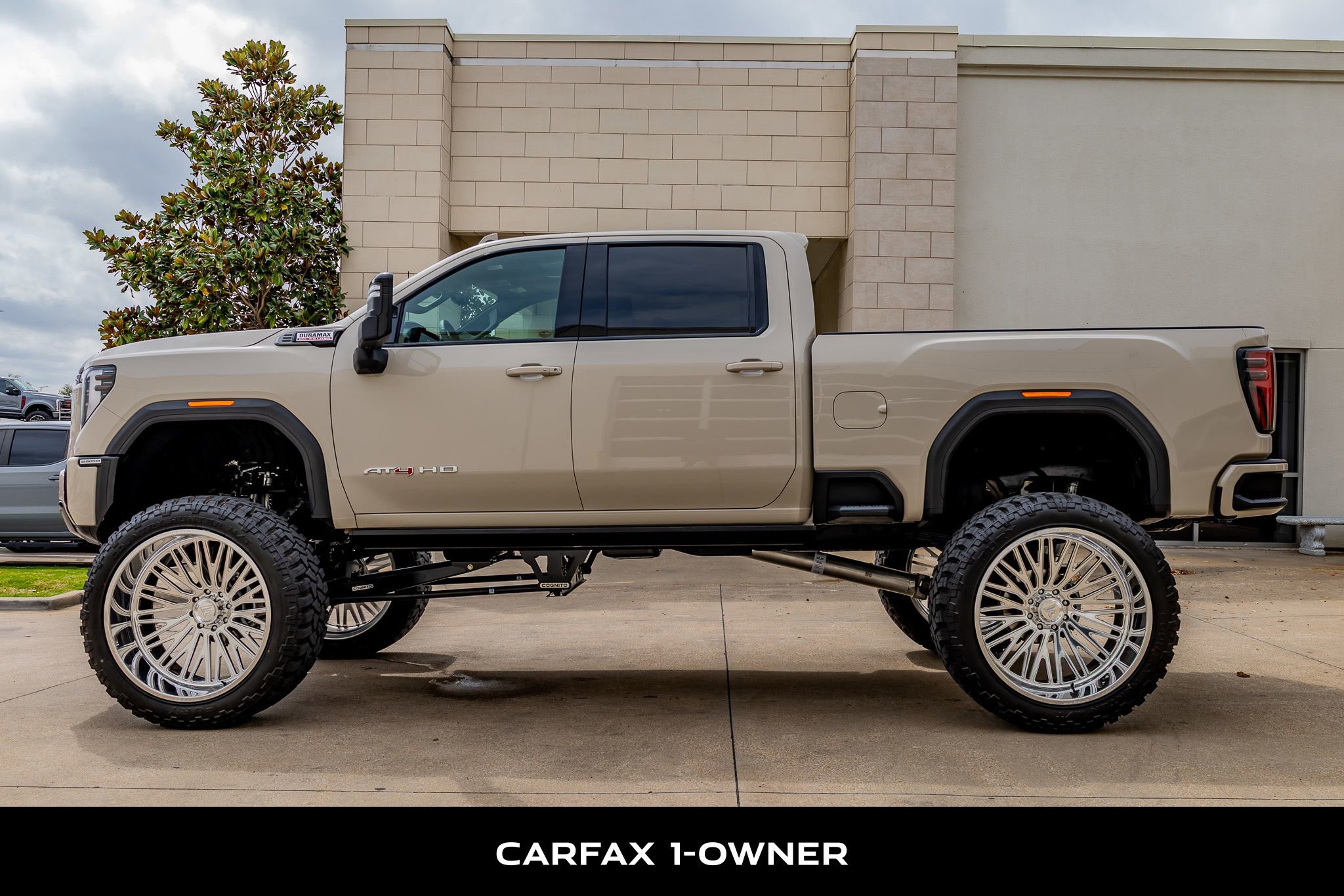 Used 2026 GMC Sierra 2500 AT4 w/ AT4 Premium Plus Package image 5