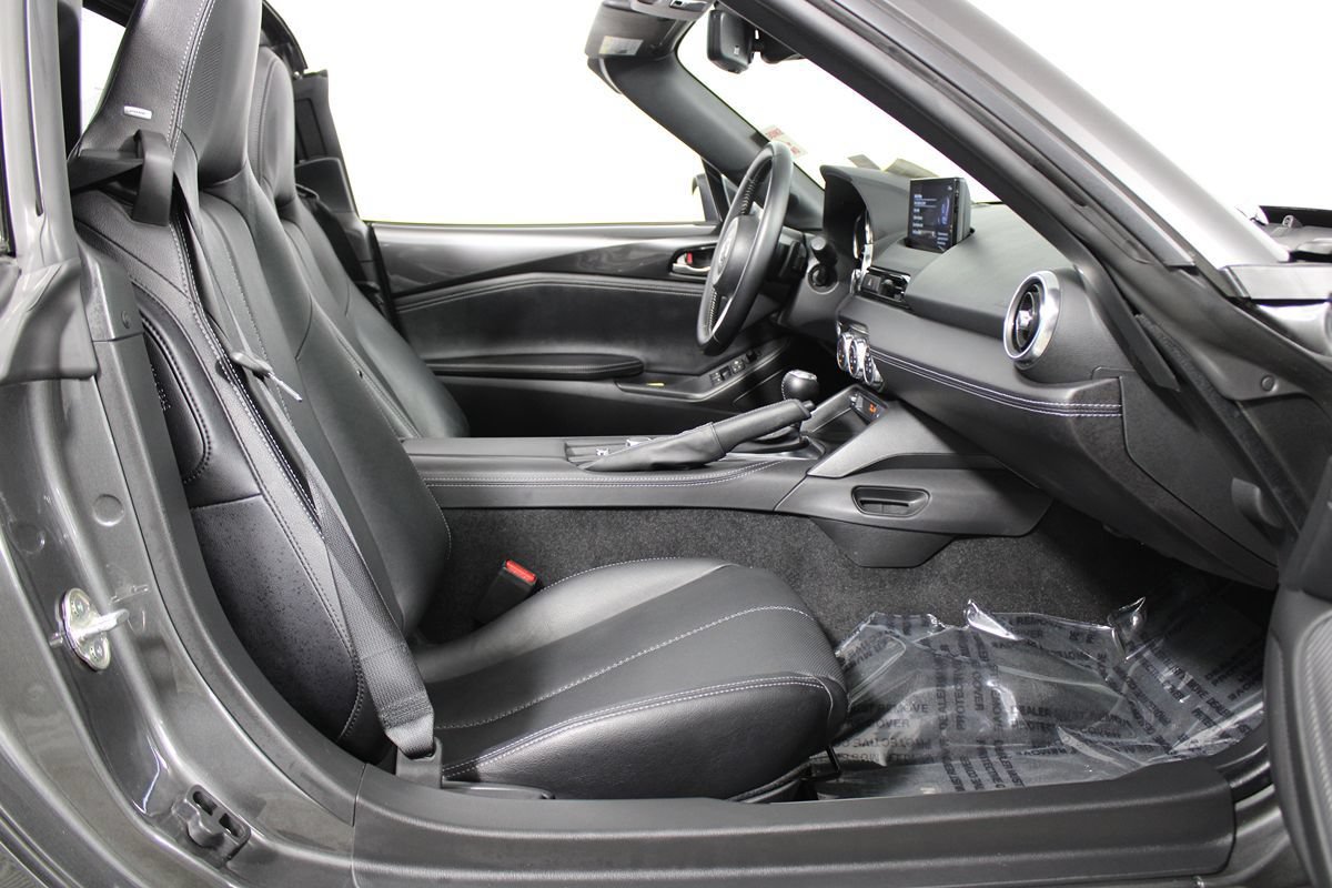 Used 2024 MAZDA MX-5 Miata RF Grand Touring RWD image 33