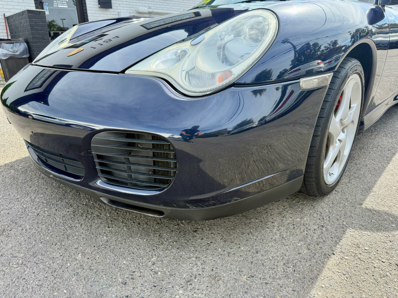 Used 2004 Porsche 911 Carrera 4S image 9