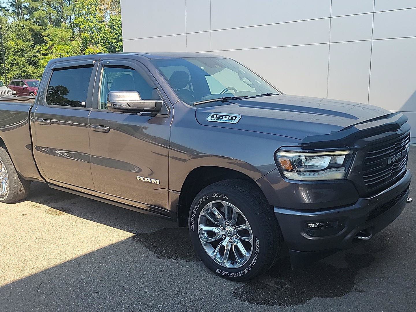 Used 2023 RAM 1500 Laramie AWD/4WD image 23