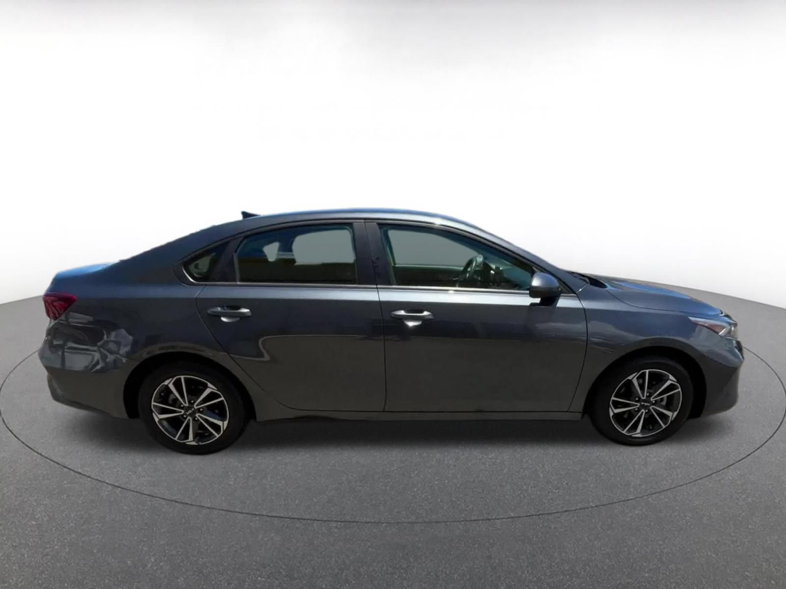 Used 2024 Kia Forte LXS FWD image 15