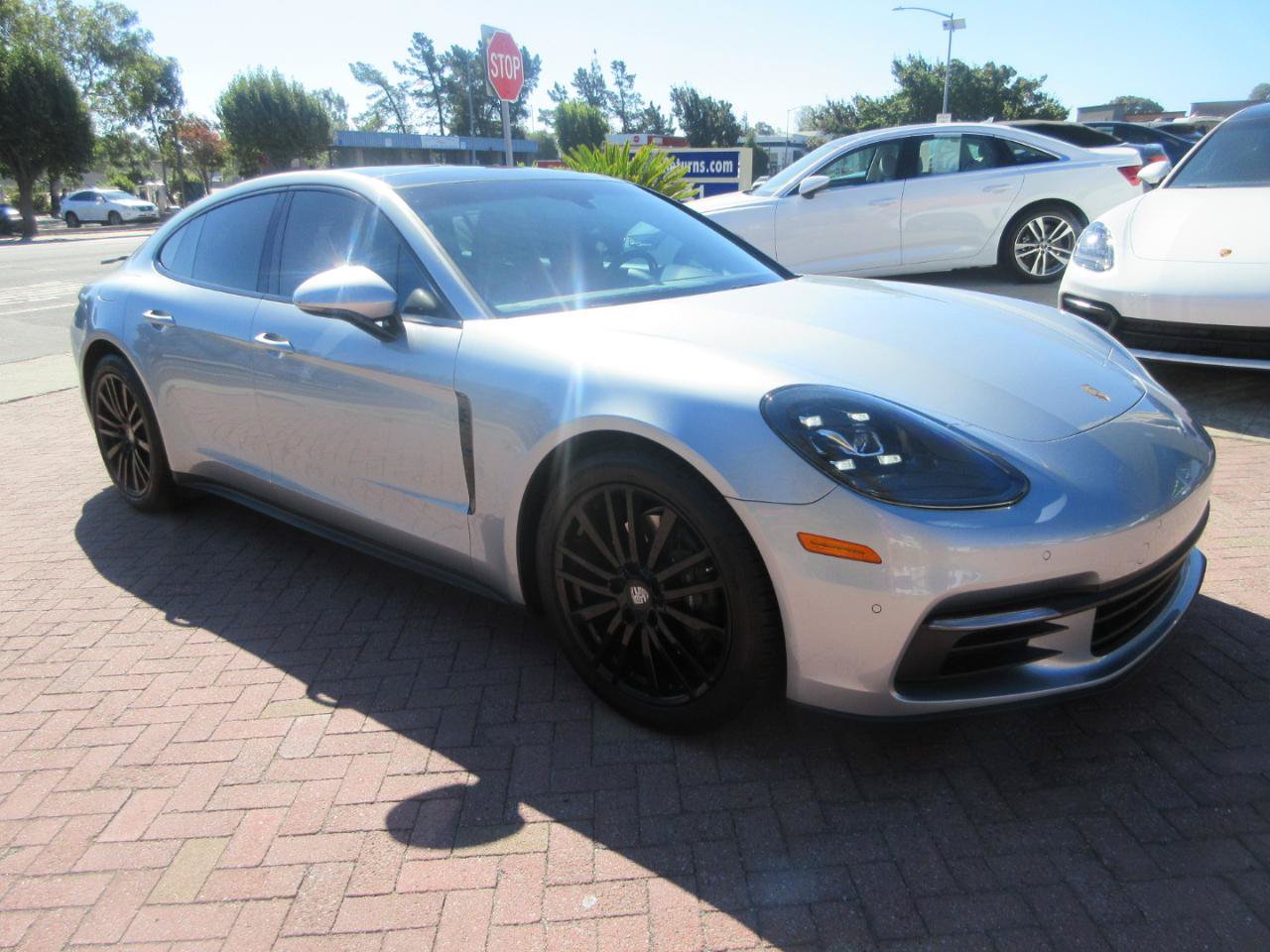 Used 2019 Porsche Panamera RWD image 72
