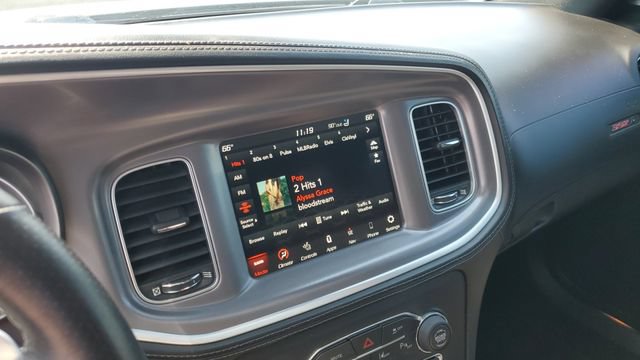 Used 2020 Dodge Charger Scat Pack w/ Dynamics Package RWD image 18