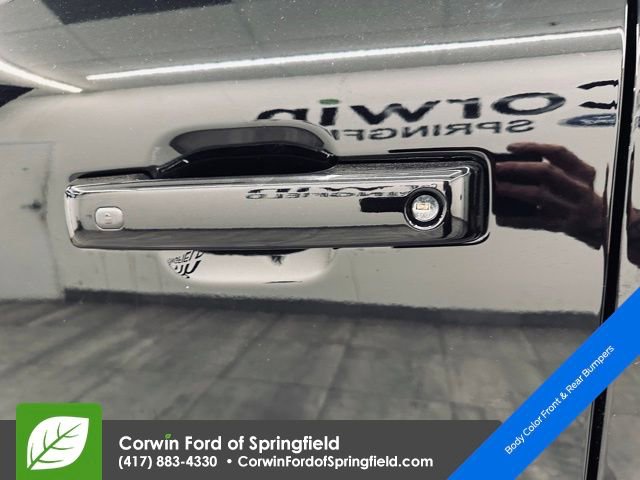 New 2026 Ford F350 Lariat w/ Black Appearance Package image 28