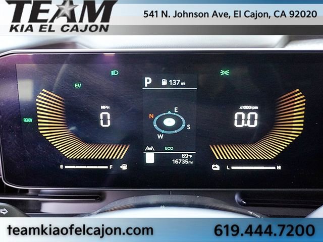 Certified 2025 Kia Carnival EX FWD image 34