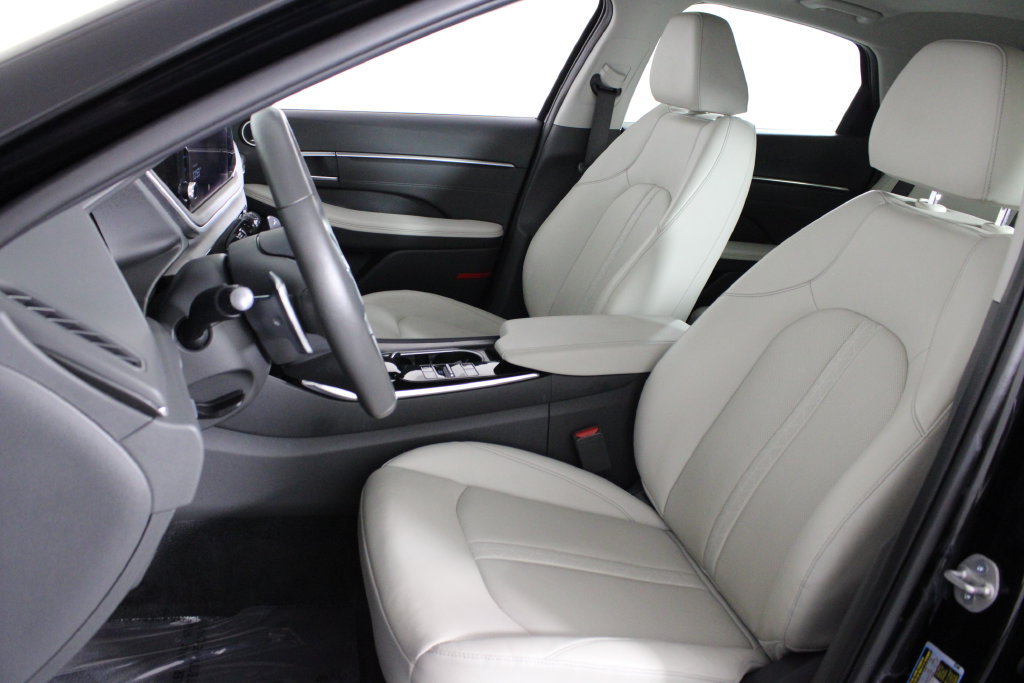 Certified 2023 Hyundai Sonata Limited FWD image 20