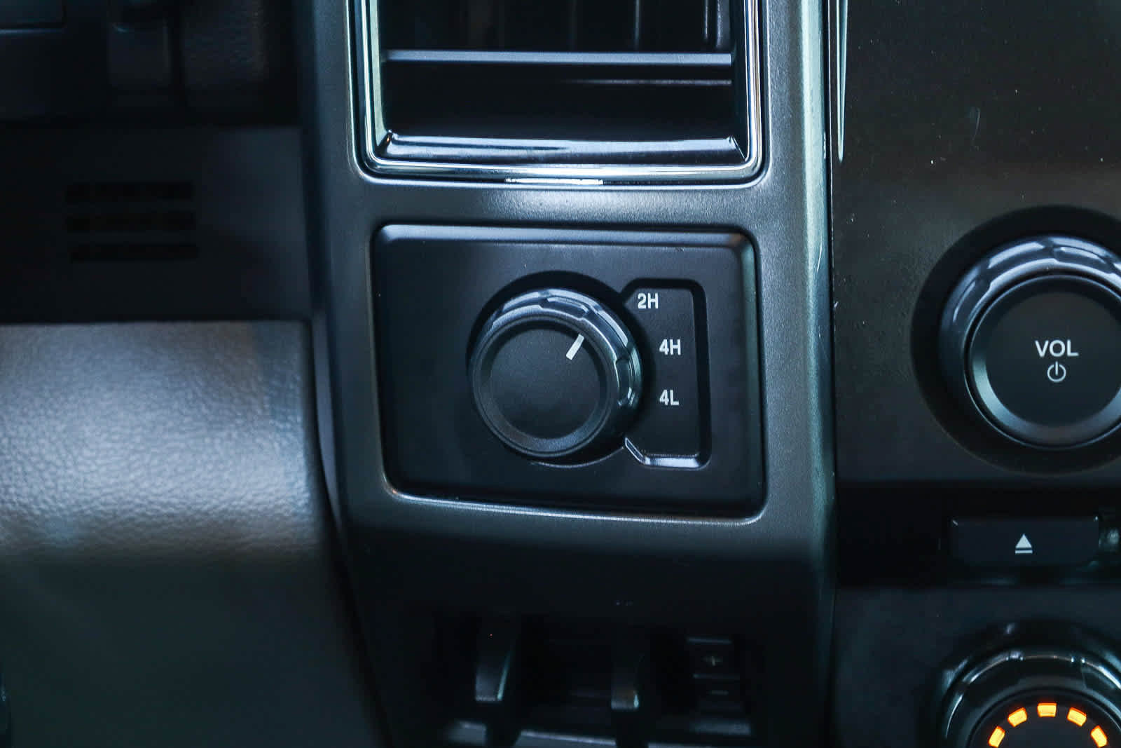 Used 2019 Ford F250 XLT w/ XLT Value Package image 22