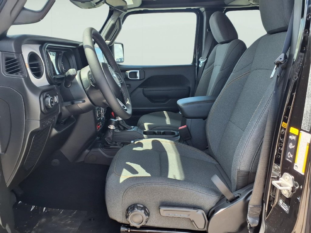 New 2026 Jeep Gladiator Sport AWD/4WD image 10