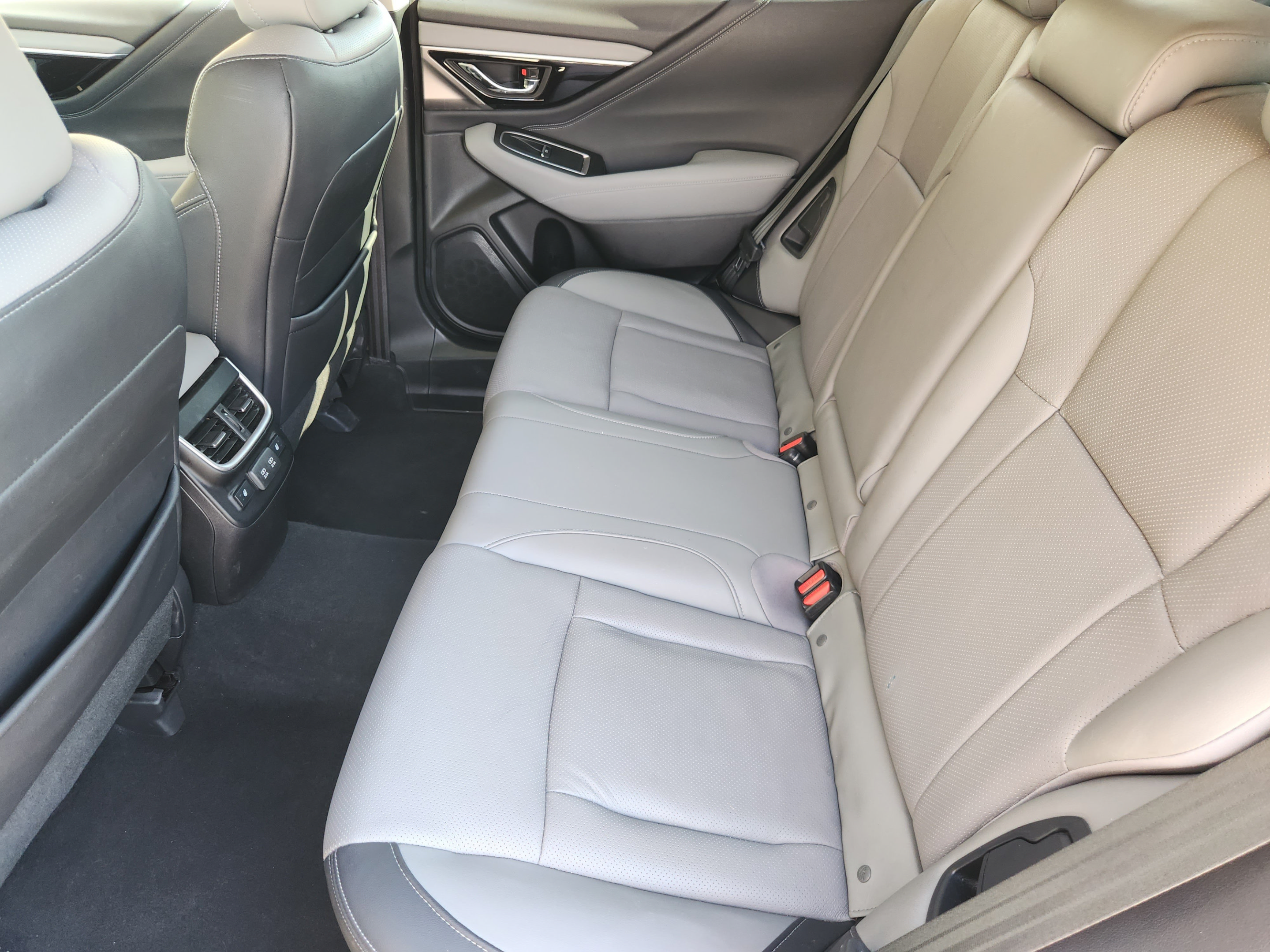 Used 2020 Subaru Outback Limited AWD/4WD image 27