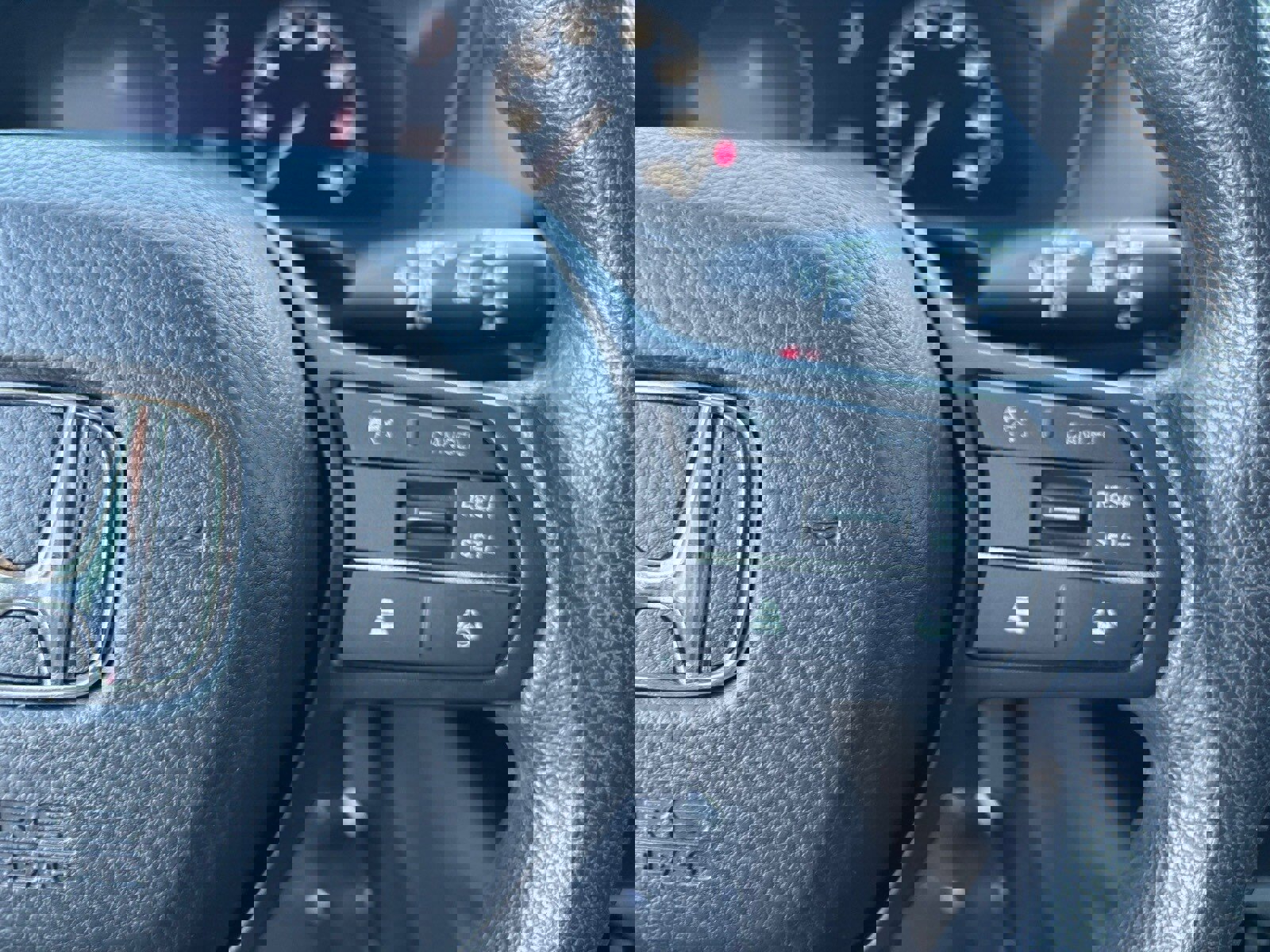 Used 2024 Honda HR-V LX image 30