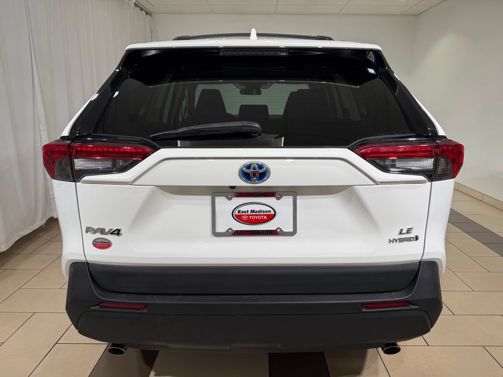 Certified 2024 Toyota RAV4 LE AWD/4WD image 4